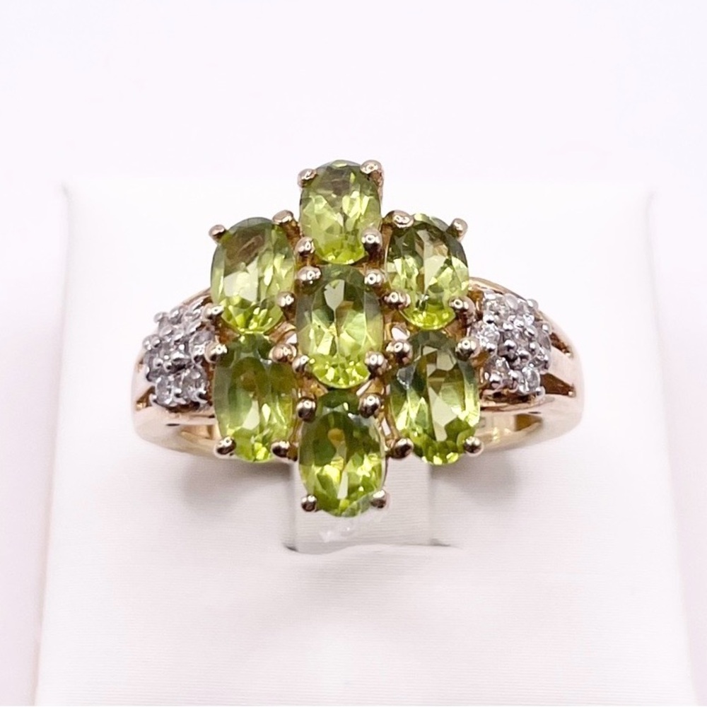 Size 9 Peridots 925 Sterling Silver Ring